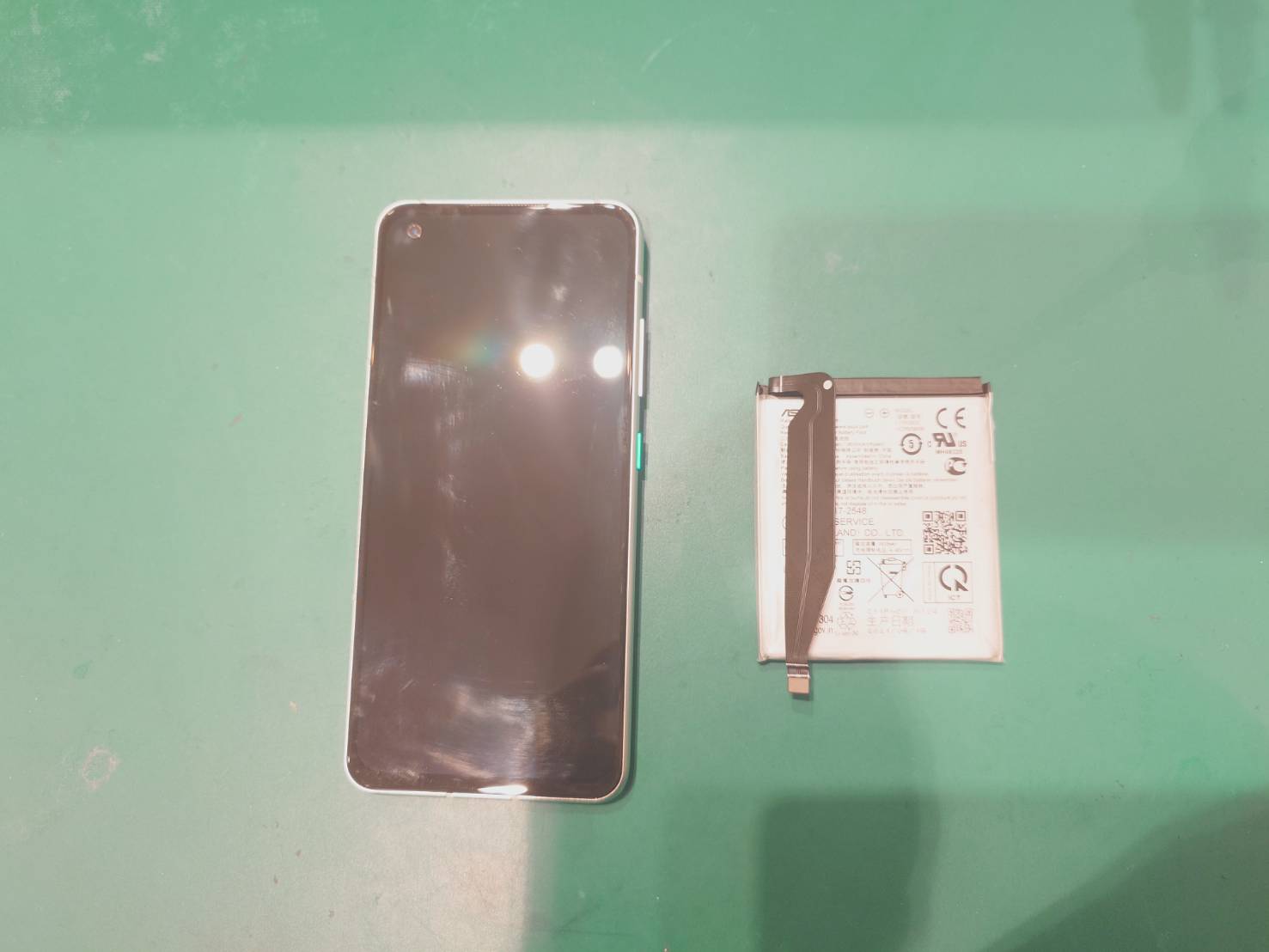 【三田よりご来店】 ZenFone8のバッテリー交換修理をご依頼いただきました！